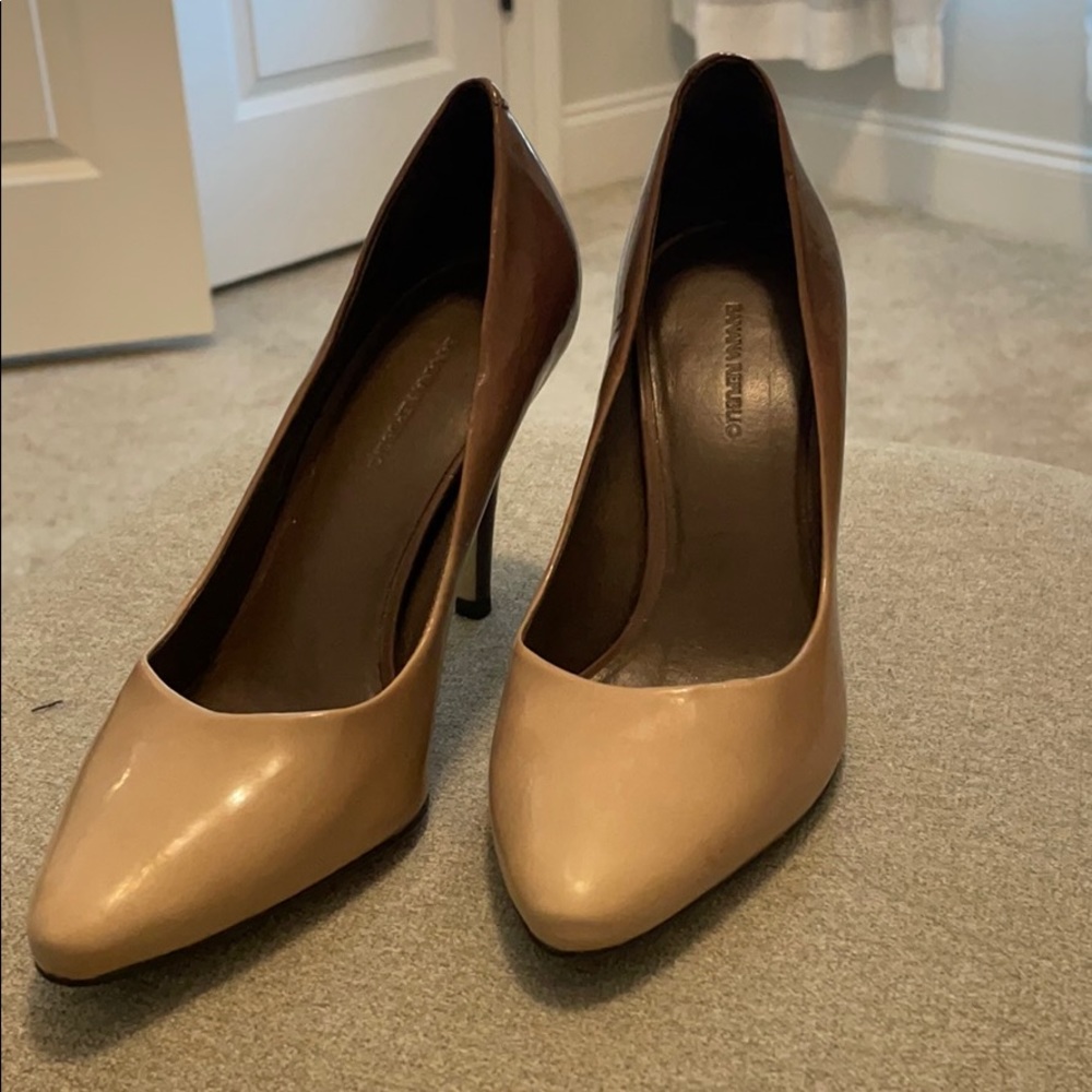 High heel shoes